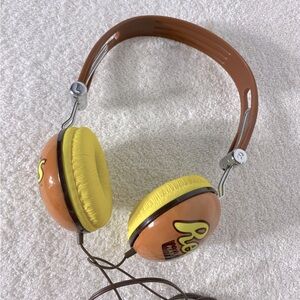 Vintage Reece’s Peanut Butter Cups Brown and Yellow Wired Headphones
